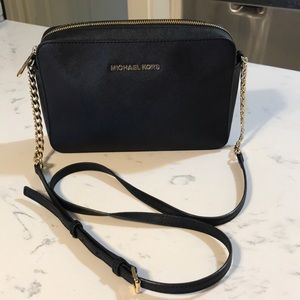 Michael Kors Jet Set Crossbody